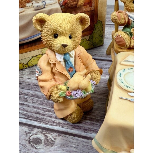 SOLD**Cherished Teddies We Bear Thanks 1996 Table & Family with Box - Picture 7 of 16